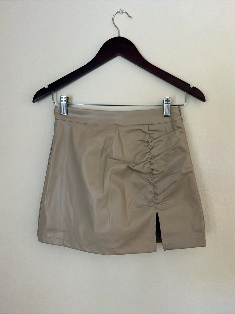 Hersy Beige Faux Leather Ruched Mini Skort | New Without Tags